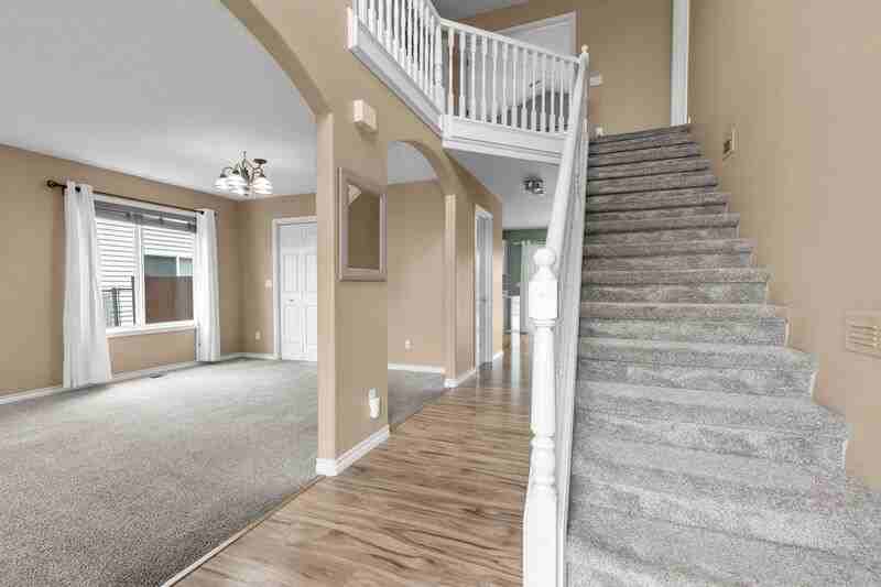 700 Sw 27th Way - Photo 3 of 30