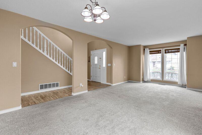 700 Sw 27th Way - Photo 5 of 30