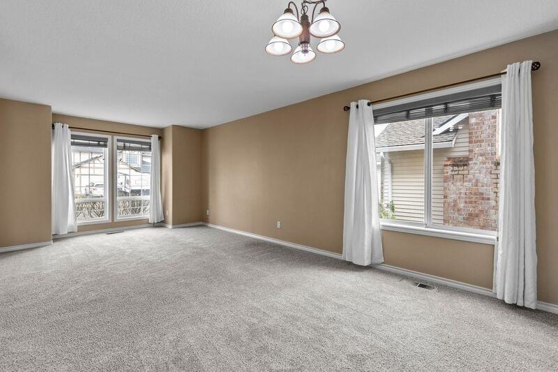 700 Sw 27th Way - Photo 6 of 30