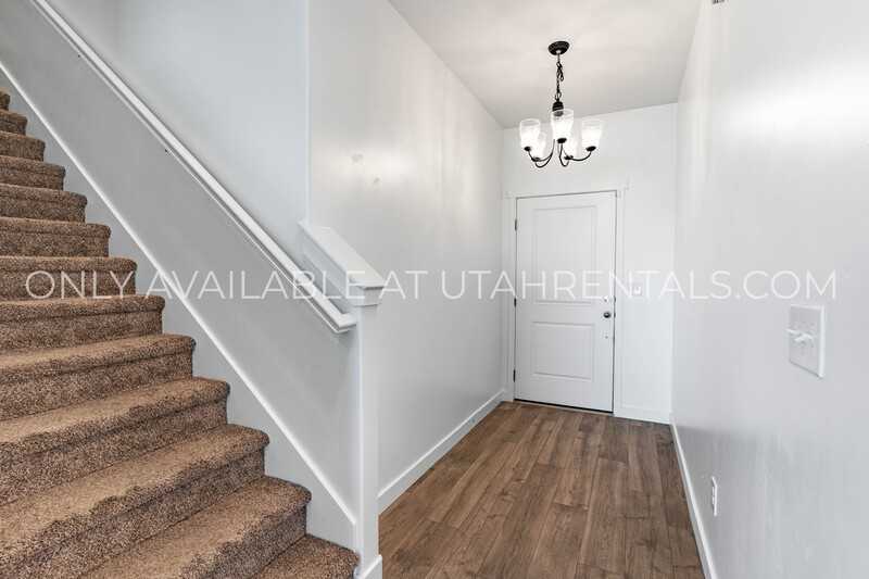 890 S Brubaker Way - Photo 5 of 32