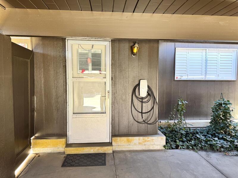 855 E Three Fountains Dr #855ETHRE - Photo 6 of 6