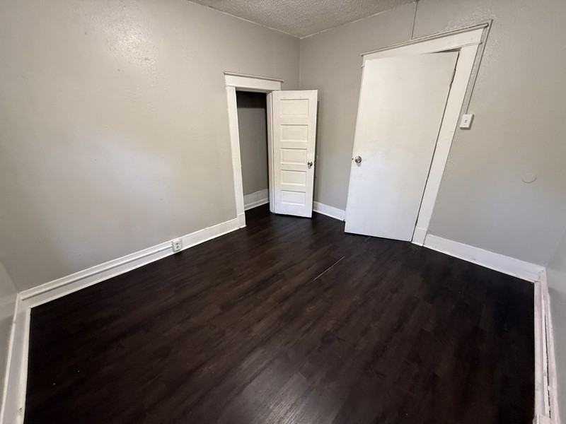 728 N Holmes St - Photo 3 of 21