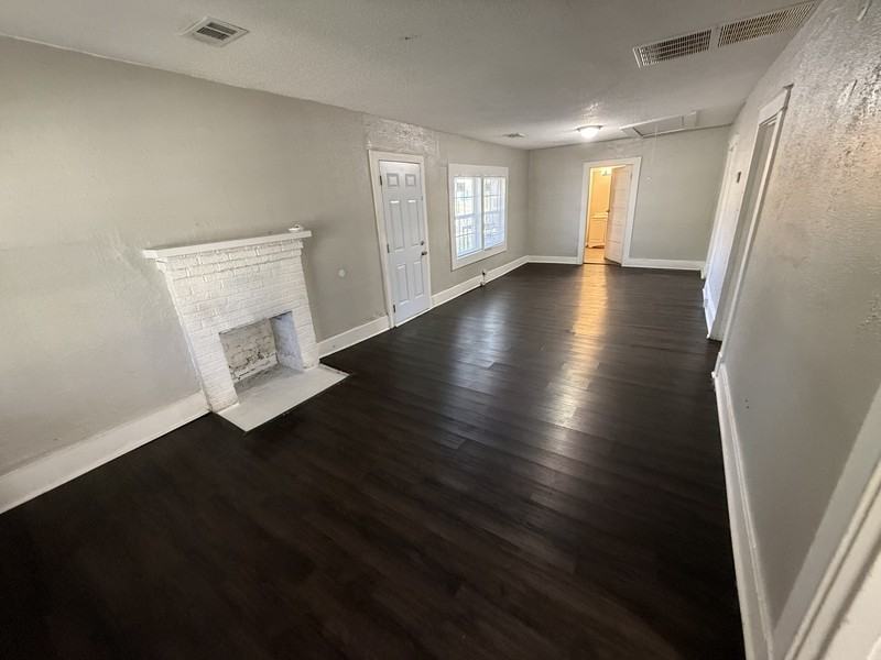 728 N Holmes St - Photo 7 of 21