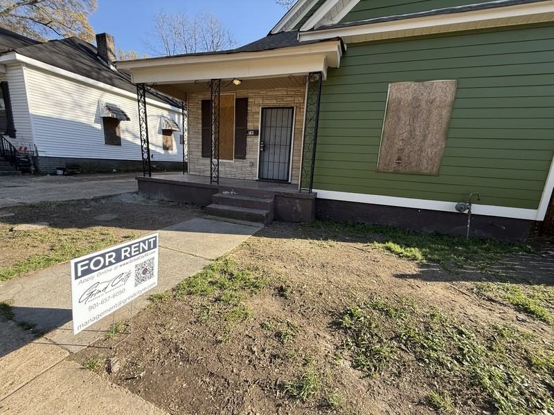 741 E Trigg Ave - Photo 2 of 17