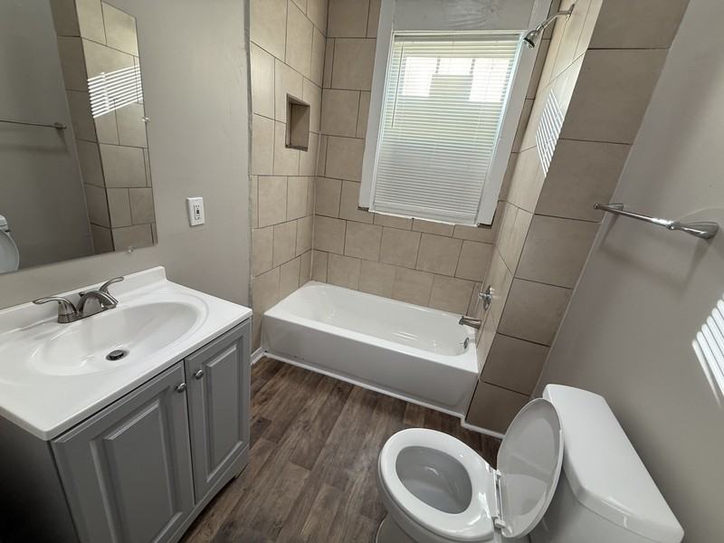 741 E Trigg Ave - Photo 7 of 16