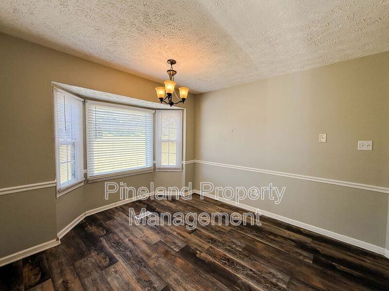 1703 Natchez Loop - Photo 6 of 17