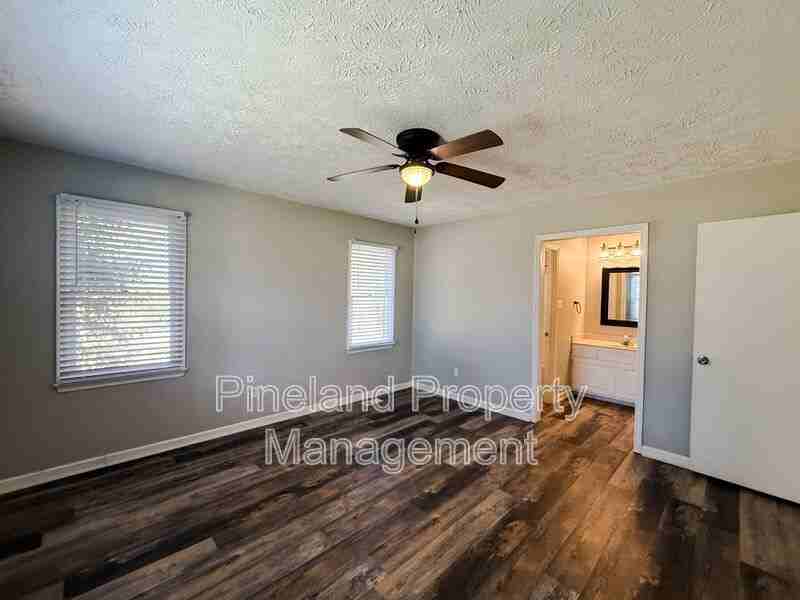 1703 Natchez Loop - Photo 7 of 17