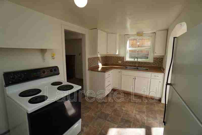 2945 S Logan St #B - Photo 6 of 13