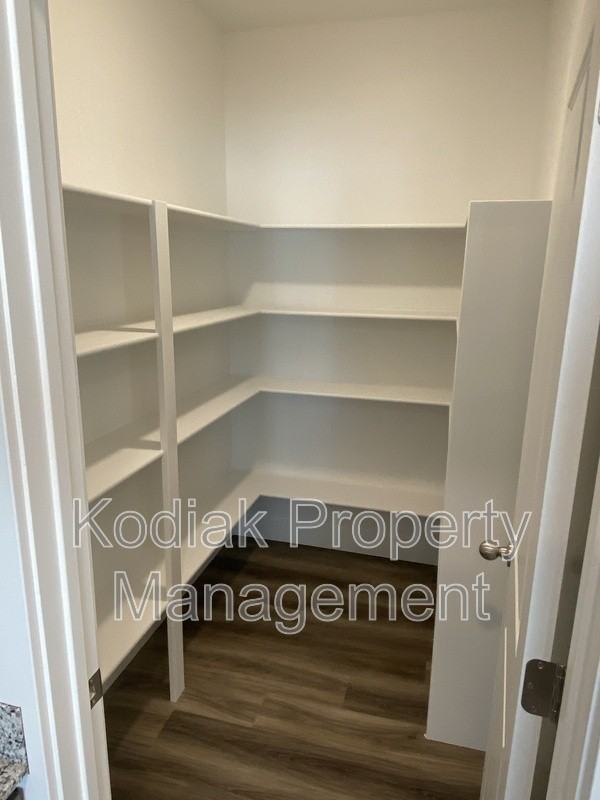 1901 Wn - Photo 4 of 20