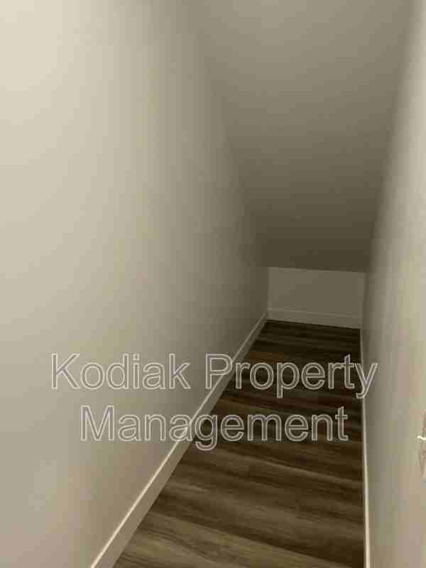 1901 Wn - Photo 6 of 20