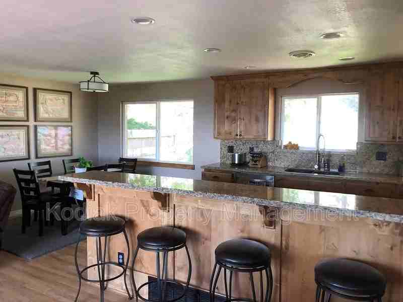 3397 Eastwood Dr - Photo 7 of 35