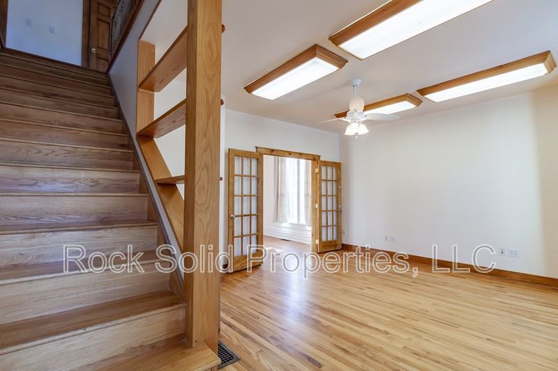 1717 House Ave - Photo 4 of 26