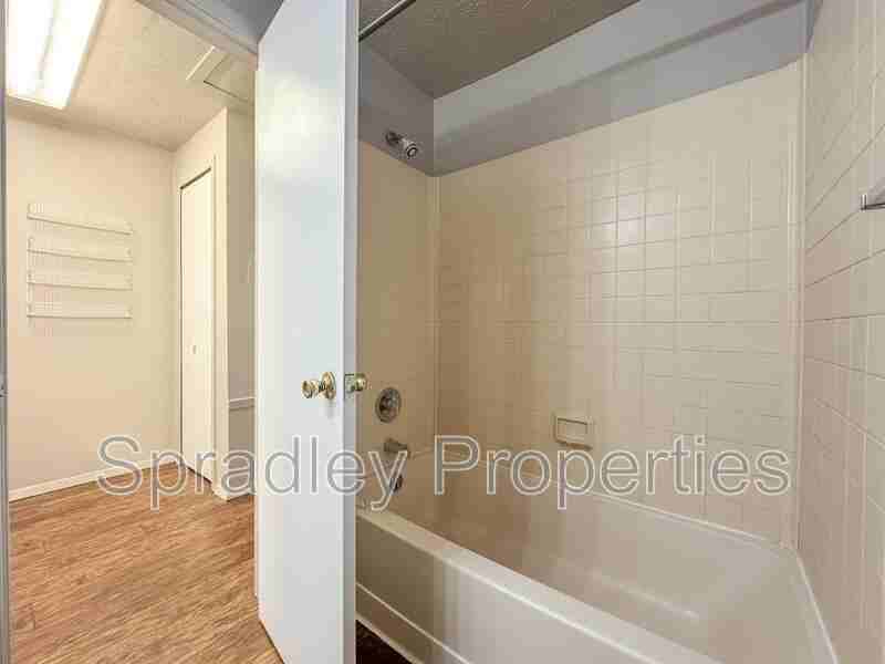 608 John Paul Jones Dr #144 - Photo 5 of 6