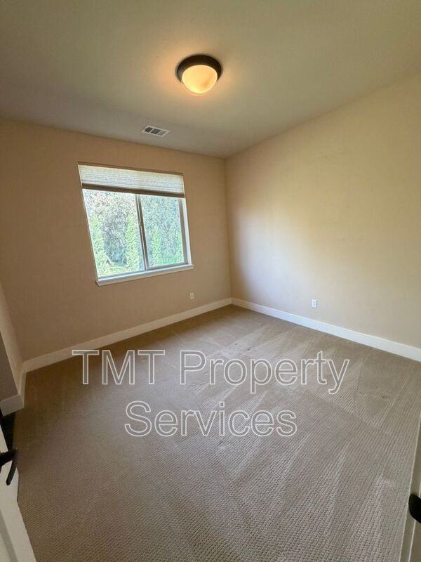 2839 Sevilla Ln - Photo 4 of 22