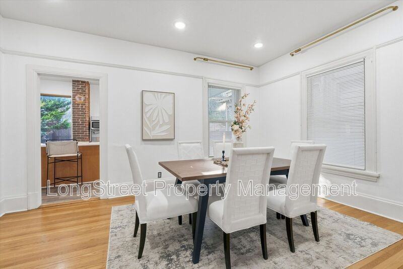 2338 Nw Hoyt St #A - Photo 7 of 50