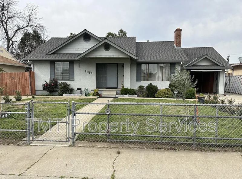 2051 Inman Ave - Photo 4 of 18