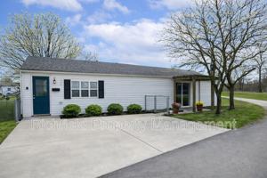 featured image of 405 W 3rd St