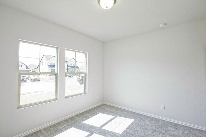 625 Hidden Cove Dr - Photo 7 of 38