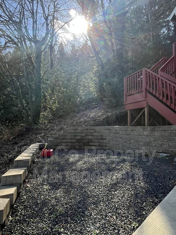 6420 Se Mabel Ave - Photo 3 of 30