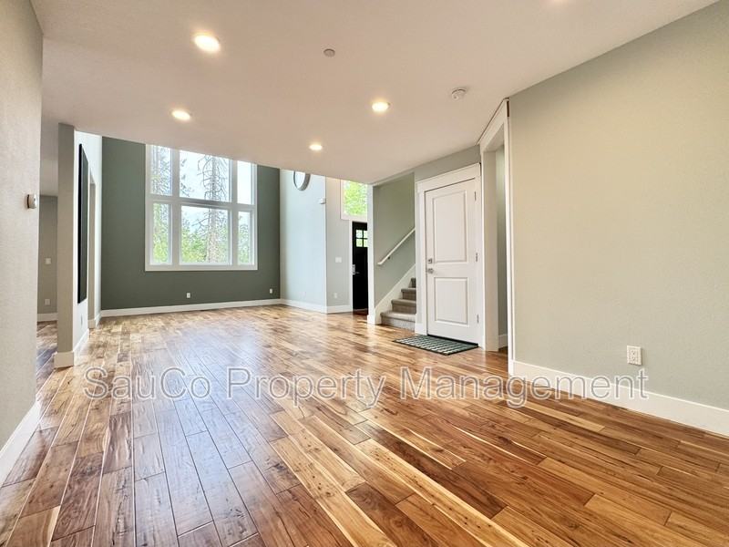 6420 Se Mabel Ave - Photo 7 of 29