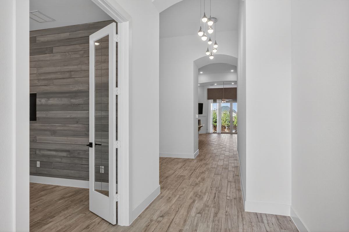 2812 Fawnwood Ct - Photo 5 of 49