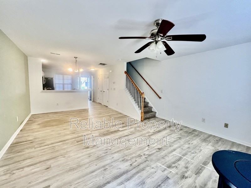 7720 Averette Field Dr - Photo 7 of 9