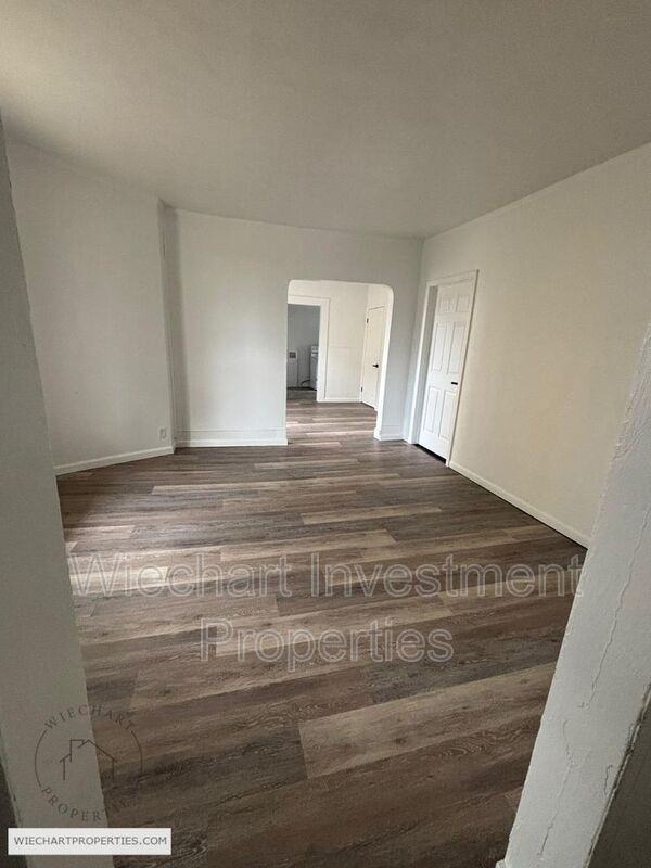 933 W Wayne St - Photo 2 of 12