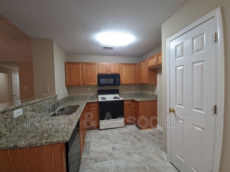 1578 Far Dr - Photo 5 of 12