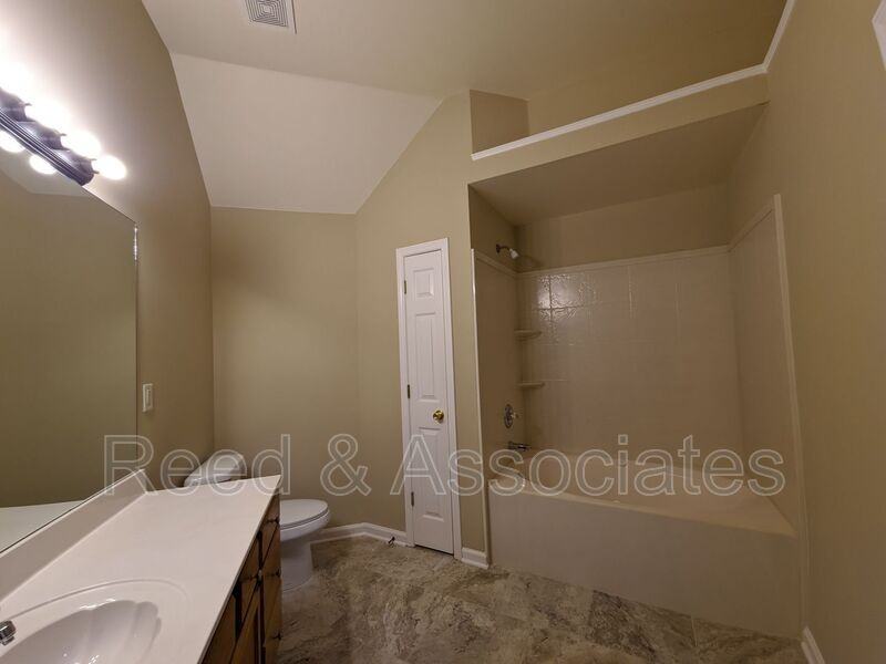 1578 Far Dr - Photo 7 of 12