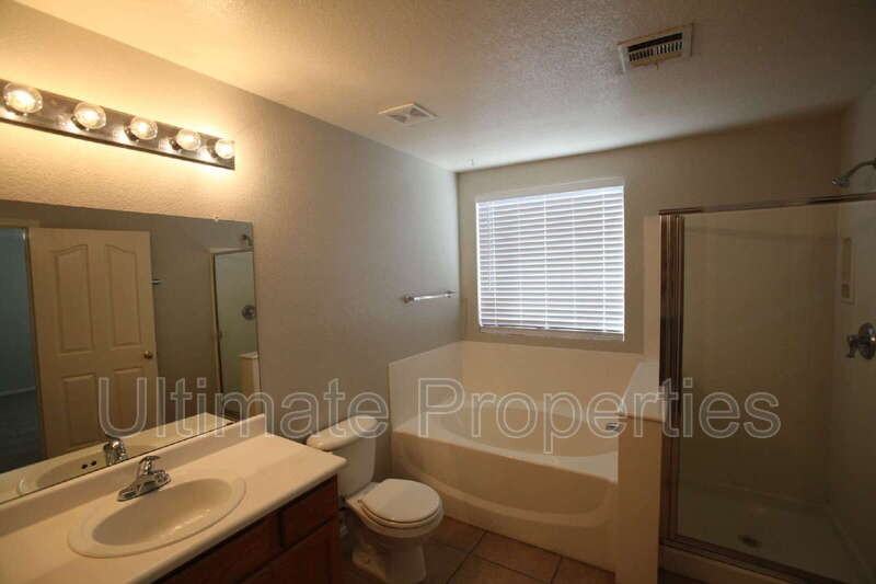 10445 W Palm Ln - Photo 5 of 9