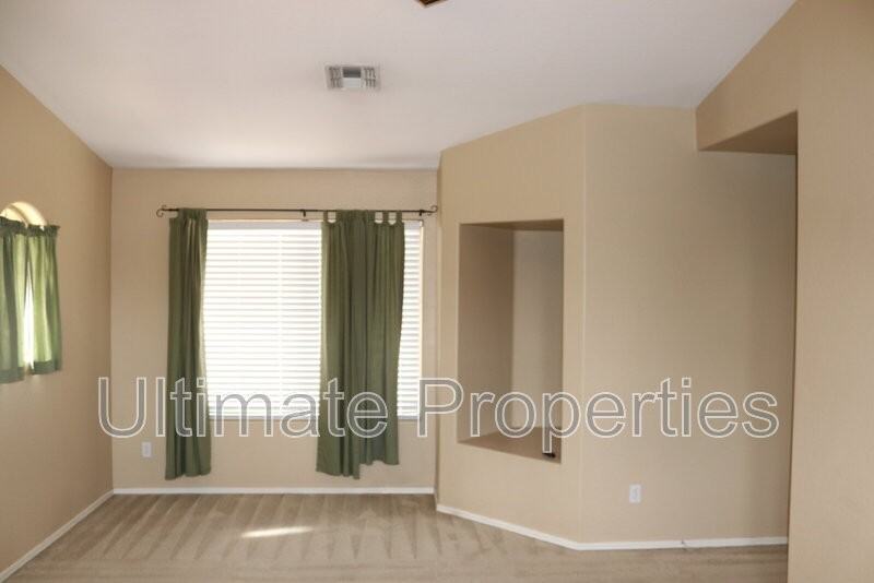 7324 W Globe Ave - Photo 3 of 4