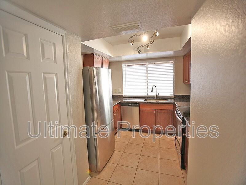 10853 E Yucca St - Photo 3 of 9