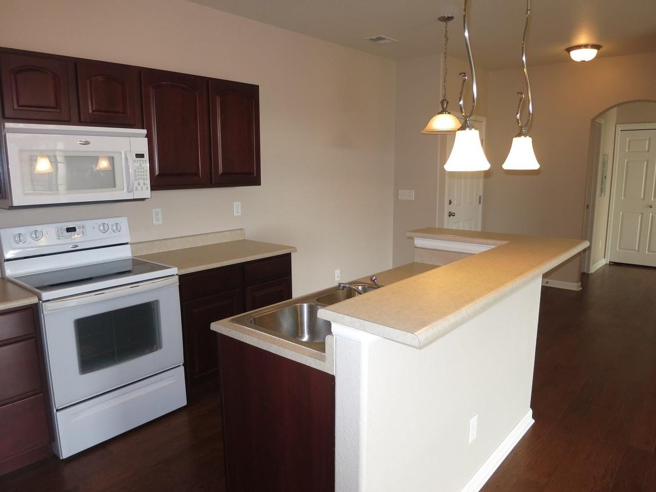 6315 Andersen Mill Hts #202 - Photo 6 of 14