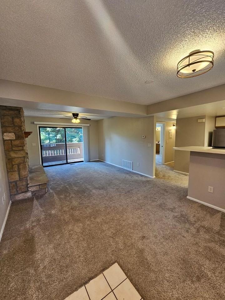 945 Moorings Dr - Photo 3 of 38