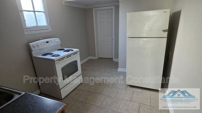 727 Sherrod Ave - Photo 3 of 6