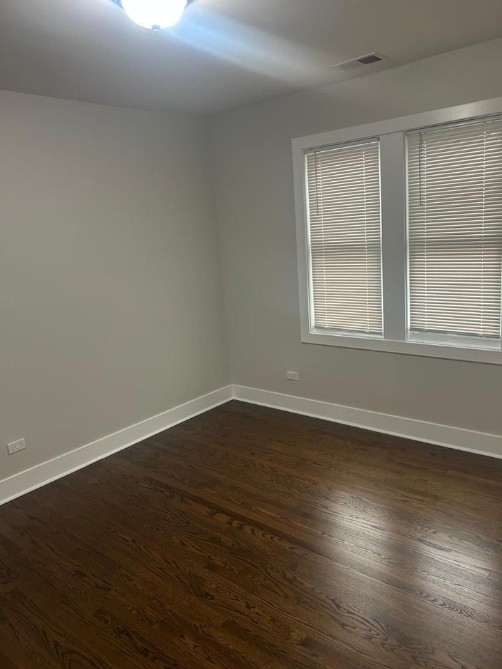 2711 N Kilpatrick Ave #2 - Photo 4 of 14