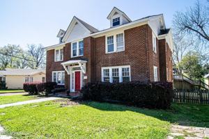 featured image of 803 N Congress St