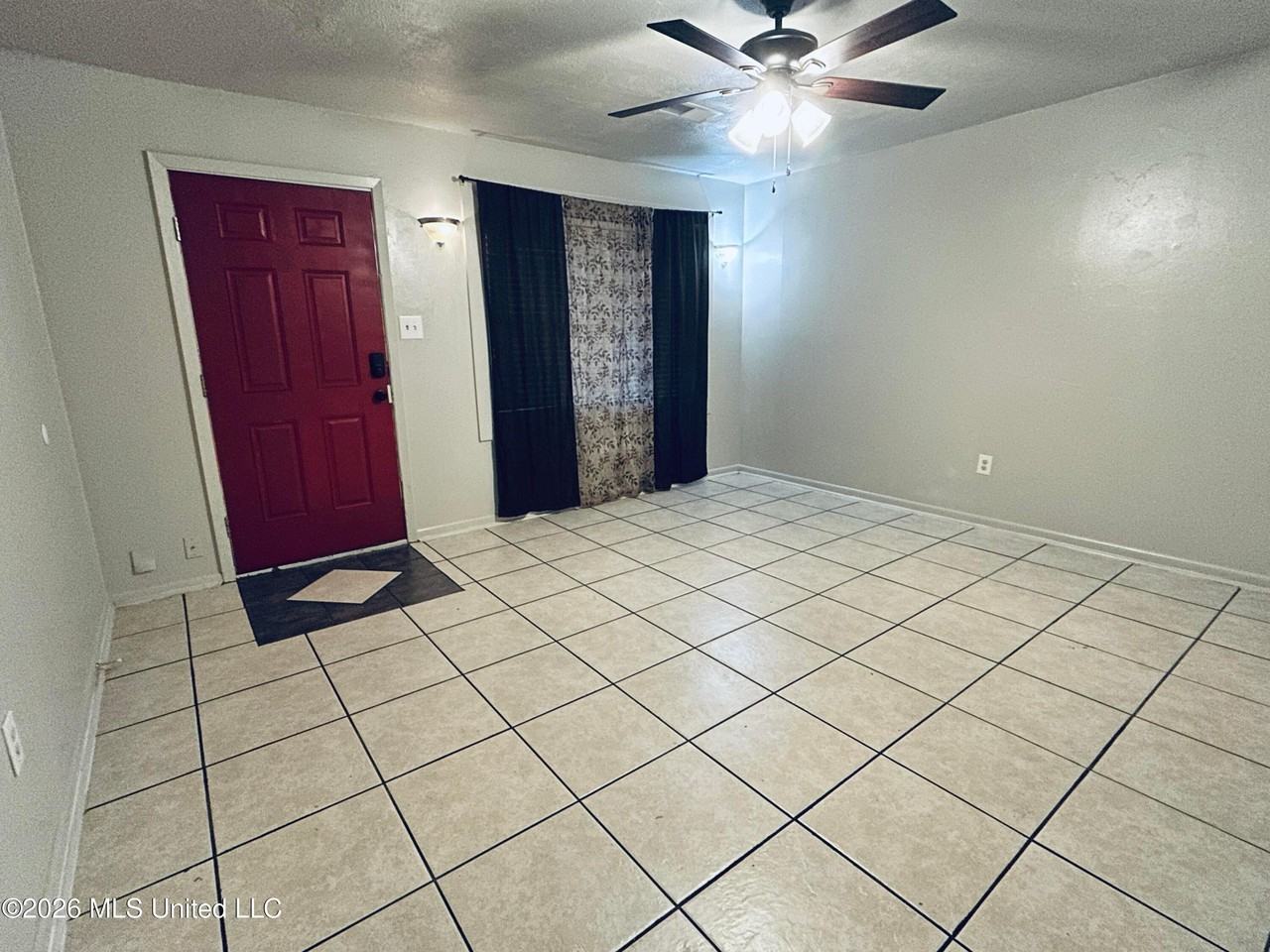 606 Todd Dr - Photo 4 of 21