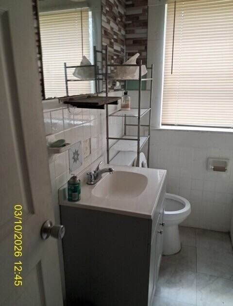 2033 38th Ave - Photo 5 of 6