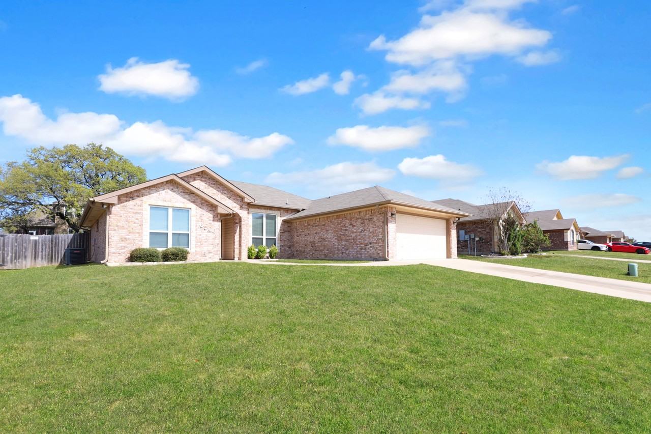 6503 Morganite Ln - Photo 2 of 25