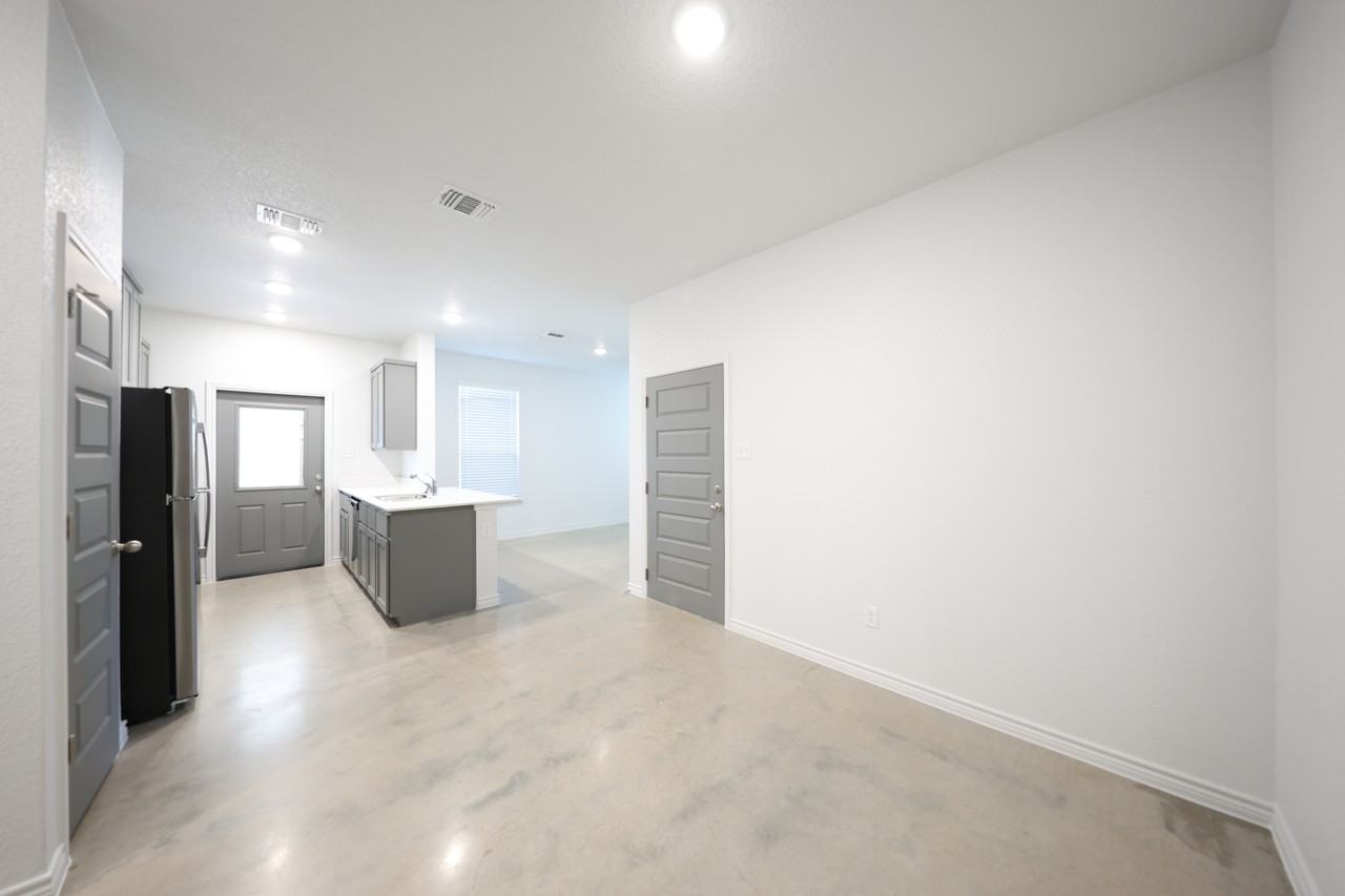 219 Riptide Rd - Photo 5 of 24