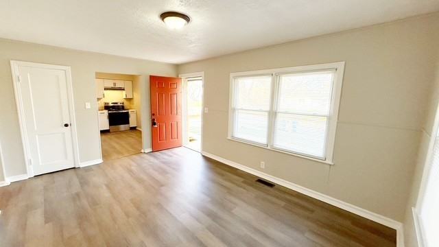 3619 Tiffany Dr - Photo 2 of 9