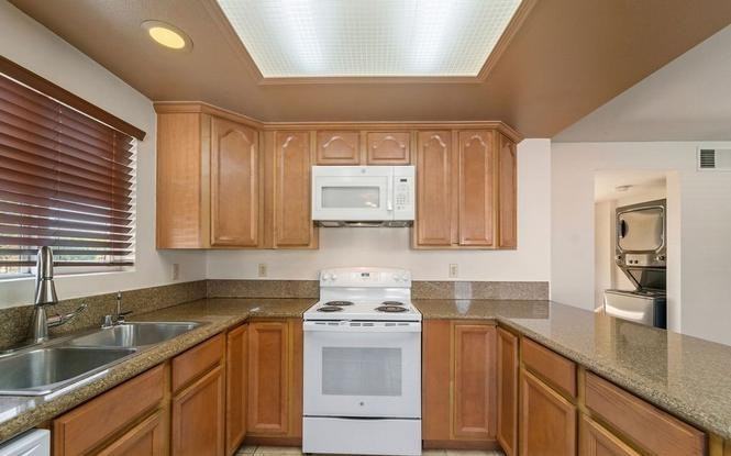 31916 Del Cielo Este - Photo 3 of 8