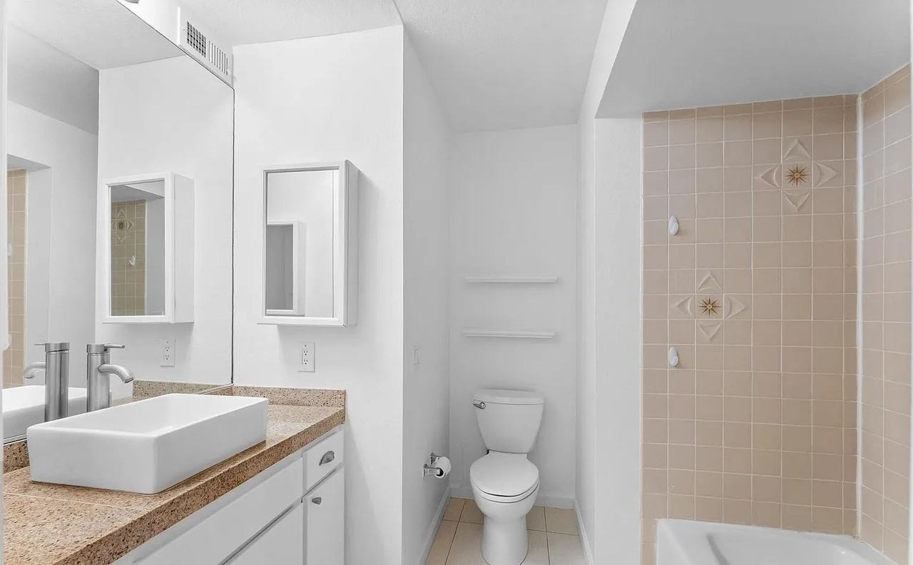 2533 Navarra Dr - Photo 2 of 16