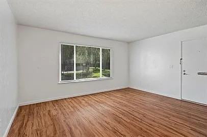 6724 Plymouth Rd - Photo 7 of 13