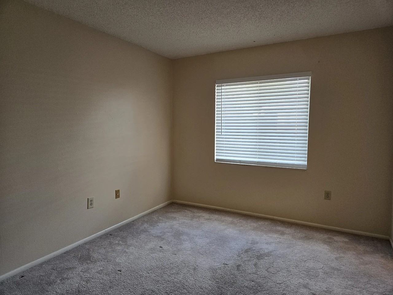 12329 Eastcove Dr - Photo 5 of 7