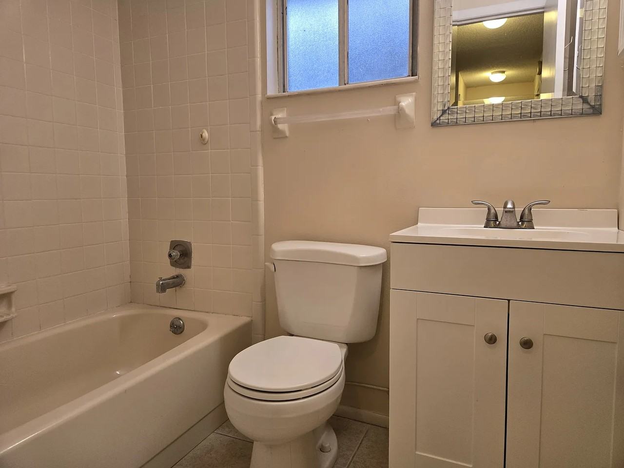 12329 Eastcove Dr - Photo 6 of 7