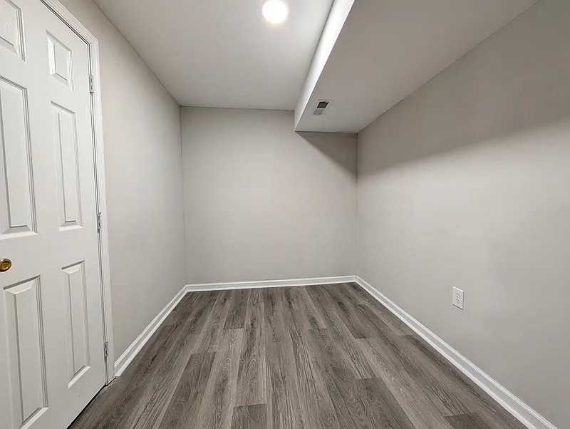 120 Berkshire Pl - Photo 5 of 8