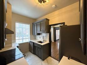 301 W 10th St - Photo 1 of 1