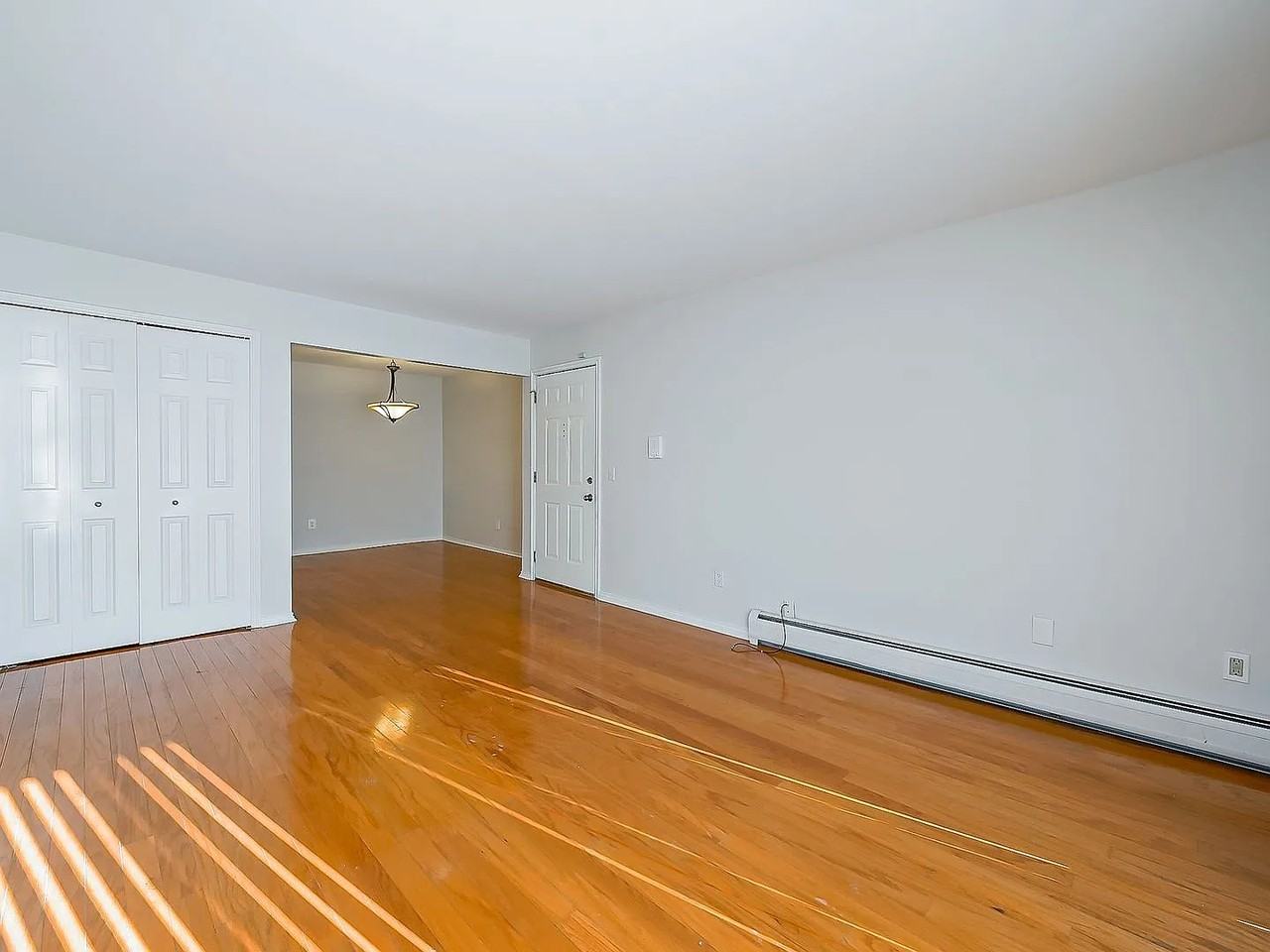 2440 Parmenter Blvd - Photo 7 of 9